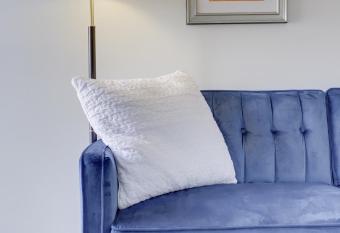 Sojourn at DuPont Place has Balcony rooms