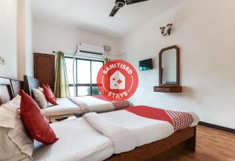 OYO 70860 Hotel Mps Residential Tower allows 18 year olds to book a room