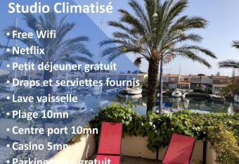 Cap Capistol Studio avec terrasse, vue port has Balcony rooms
