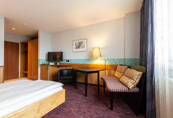 enjoyHotel garni Korntal Stuttgart has Balcony rooms