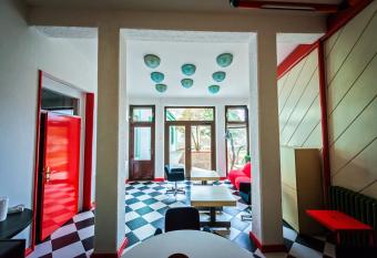 PB Urban Garden Villa allows 18 year olds to book a room