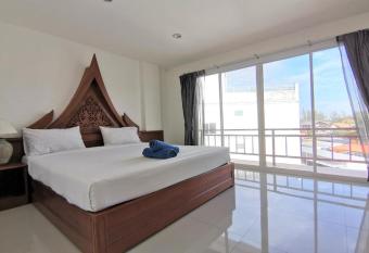 Sure Guesthouse has Balcony rooms