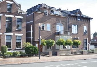 City Hotel Koningsvlinder allows 18 year olds to book a room