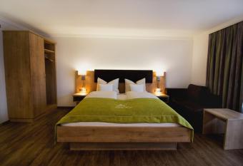 Hotel Alp Inn has Balcony rooms