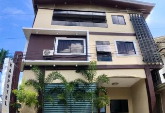 Kampotel Davao allows 18 year olds to book a room