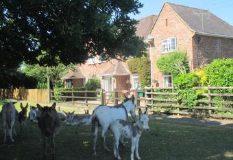 Hops Main House New Forest has Balcony rooms