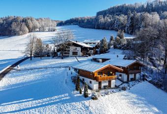 Hotel & Chalets Lampllehen has Balcony rooms