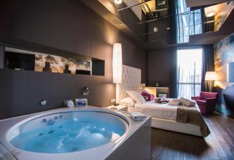 Hotel SB Plaza Europa has Balcony rooms