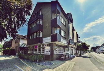 Hotel Am Schloss Ahrensburg has Balcony rooms