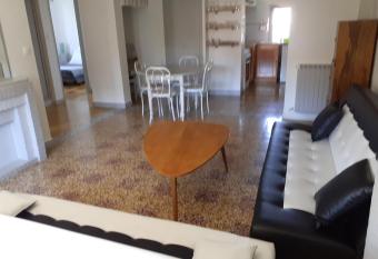 Venise Languedocienne has Balcony rooms