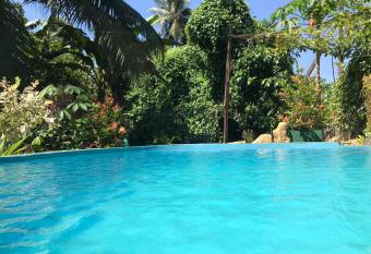 Earth House Sri Lanka allows 18 year olds to book a room