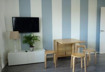 Apartamento en Porta do Sol, Baiona allows 18 year olds to book a room