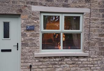 Number 7 The Cottage A Rural Retreat has Balcony rooms