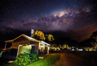 12 Apostles Cottages allows 18 year olds to book a room
