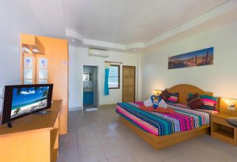 Grand View has Balcony rooms