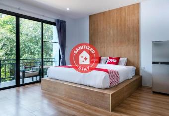 OYO 744 @Home Kamala Hills allows 18 year olds to book a room