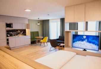 Rioca Vienna Posto 1 has Balcony rooms