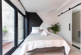 2 rooms Sea Breeze loft apartment II terrace family Scheveningen The Hague has Balcony rooms