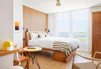 The Rockaway Hotel has Balcony rooms