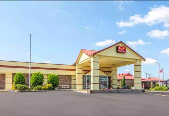 Econo Lodge Fort Payne has Balcony rooms