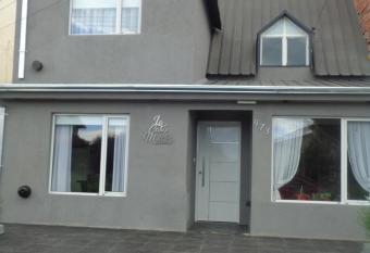 La Casa de Marite Apart, un lugar para disfrutar allows 18 year olds to book a room