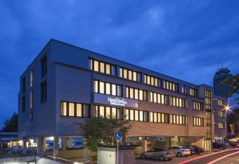 Hotel Berlin allows 18 year olds to book a room