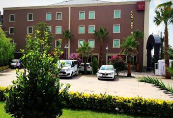 Boris Hotel Beylikd  z   allows 18 year olds to book a room