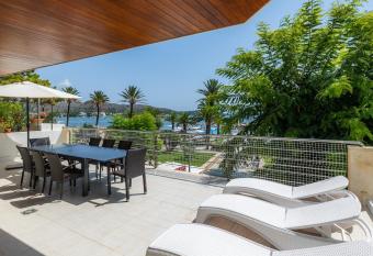 Olympo has Balcony rooms