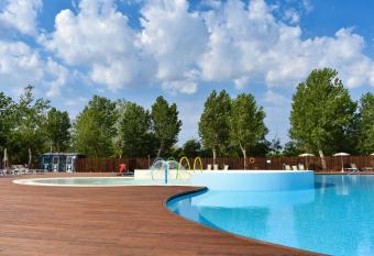 Rimini Family Village allows 18 year olds to book a room