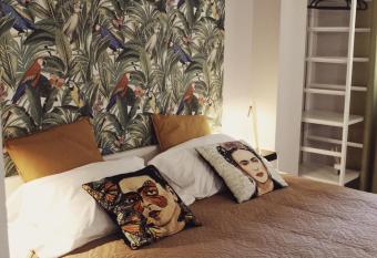 ApartHotel Le Sirene - FRIDA allows 18 year olds to book a room