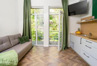 House 22A Studio Apartments has Balcony rooms