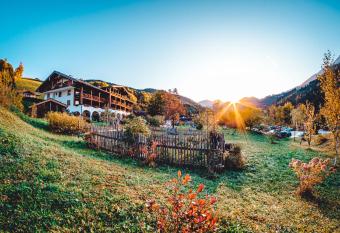 Berghotel Rehlegg has Balcony rooms