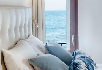 Hostal Altea House has Balcony rooms