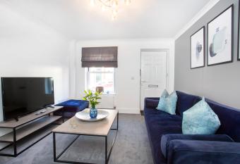 Knavesmire Mews allows 18 year olds to book a room