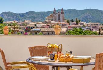 Hermanas Femenias has Balcony rooms