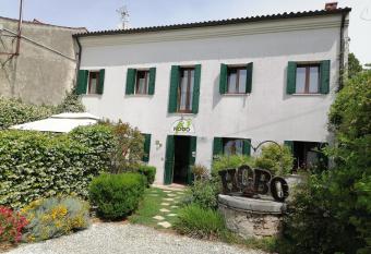 B&b Hobo has Balcony rooms