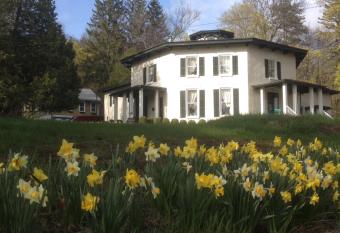 Black Sheep Inn and Spa has Balcony rooms