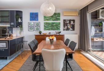 SOLEMAR Above the Beach Prestige Apartment has rooms with a private hot tub