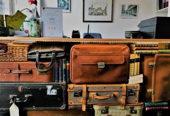 Hotel Abtshof allows 18 year olds to book a room