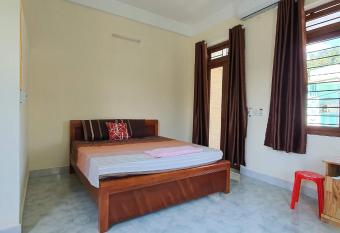 SPOT ON 1021 Dai Thang Motel allows 18 year olds to book a room