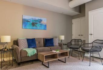 Frontdesk Osborn Apts Downtown Cleveland allows 18 year olds to book a room