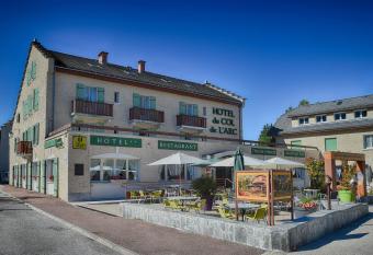 Hotel du Col de l Arc has Balcony rooms