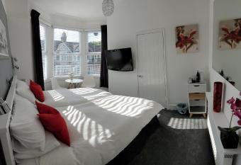 Edelweiss Guest House allows 18 year olds to book a room