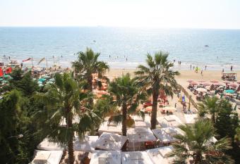 Hotel Adriatik 2 has Balcony rooms