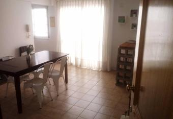 Departamento a 300 metros del centro de la ciudad has Balcony rooms