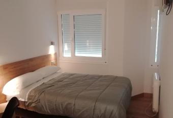 PENSI  N B2BIKAIN allows 18 year olds to book a room