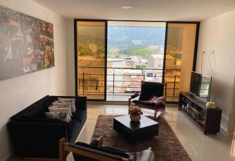 Apartamento completo en exclusivo sector 401 has Balcony rooms
