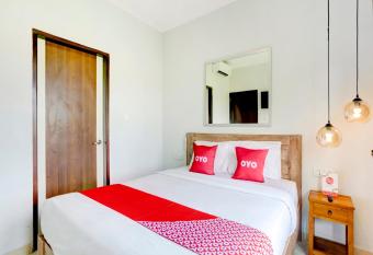 OYO 90022 Puri Kramas Canggu allows 18 year olds to book a room