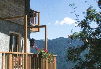 B&B Alba Sul Lago has Balcony rooms