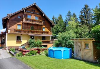 Waldhaus has Balcony rooms
